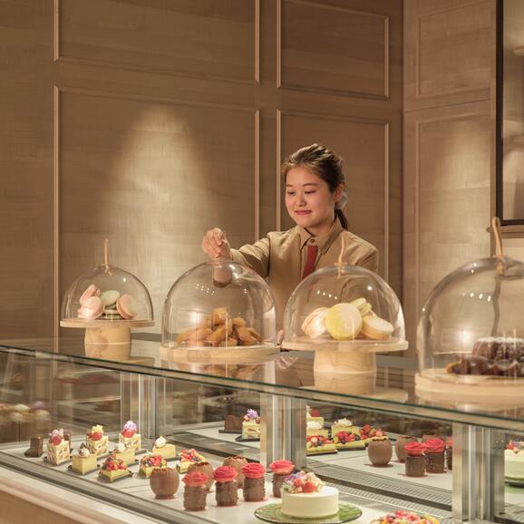 Janu Tokyo, Japan - La Patisserie